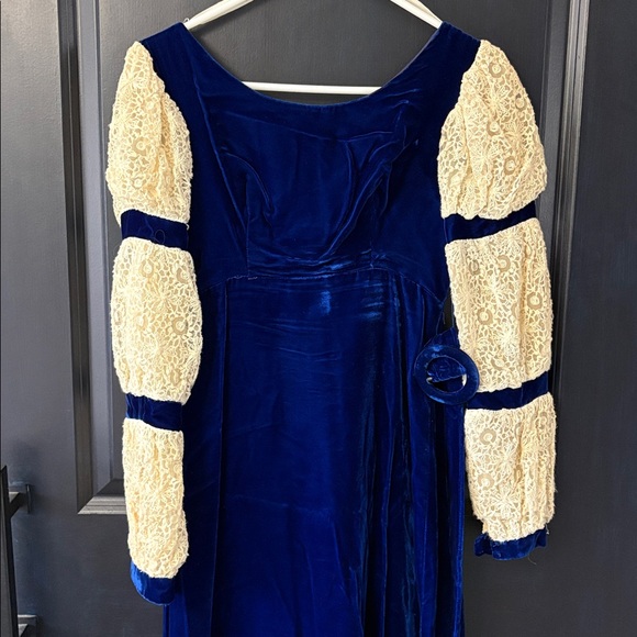 Vintage Renaissance Faire Blue Velvet Ivory Lace Medieval Dress Costume XS - Picture 2 of 12